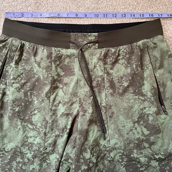 Mens Lululemon 7” Licensed To Train Linerless Shorts XL - Picture 3 of 8